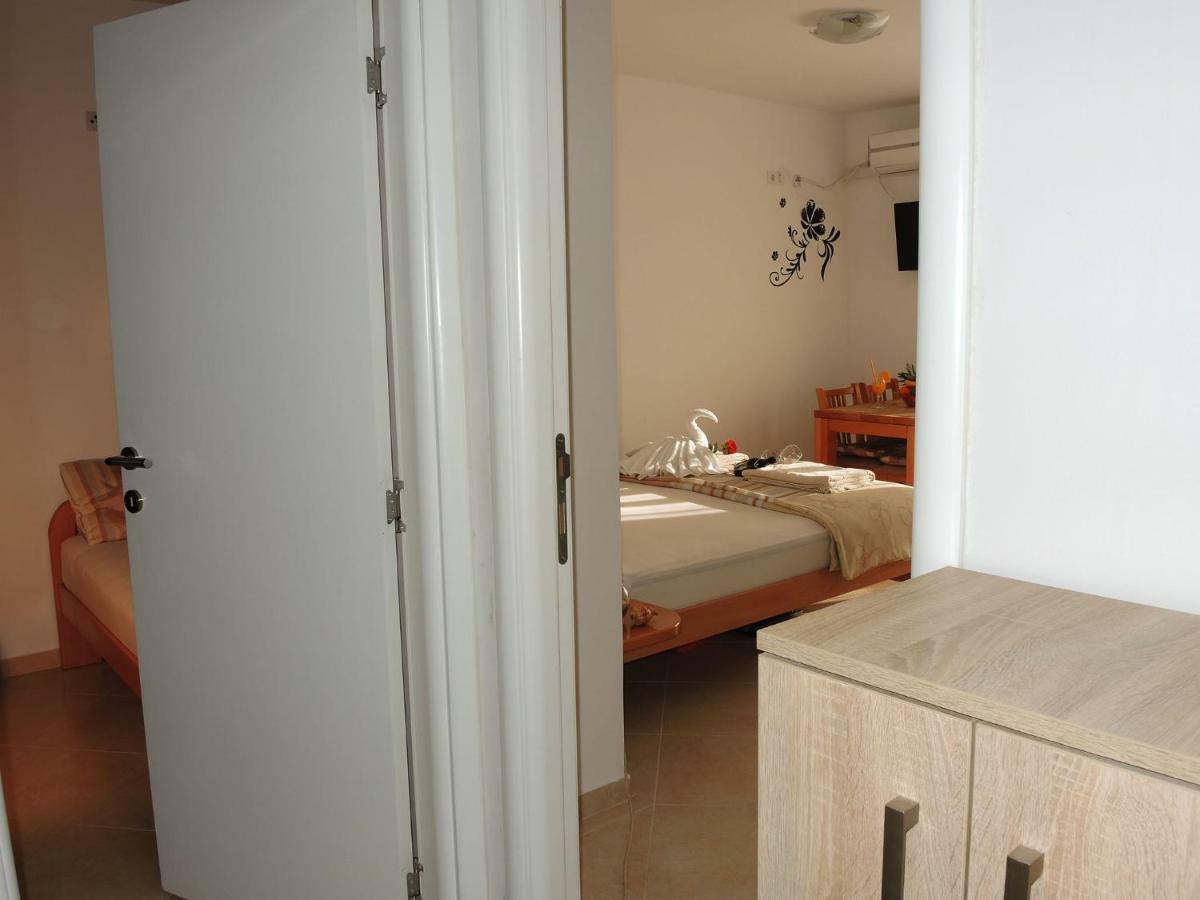 Iva Apartmani Tribalj Extérieur photo
