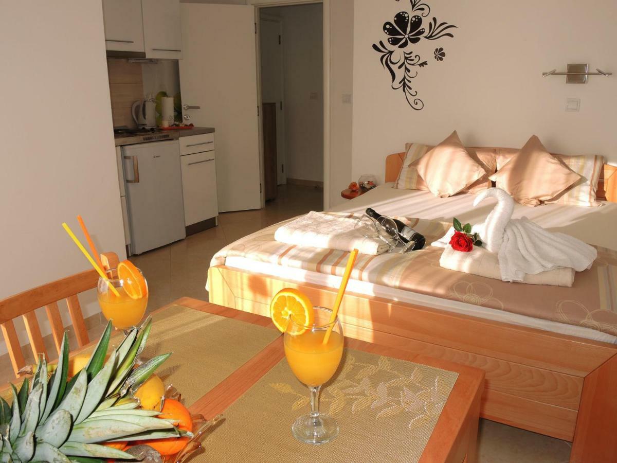 Iva Apartmani Tribalj Extérieur photo