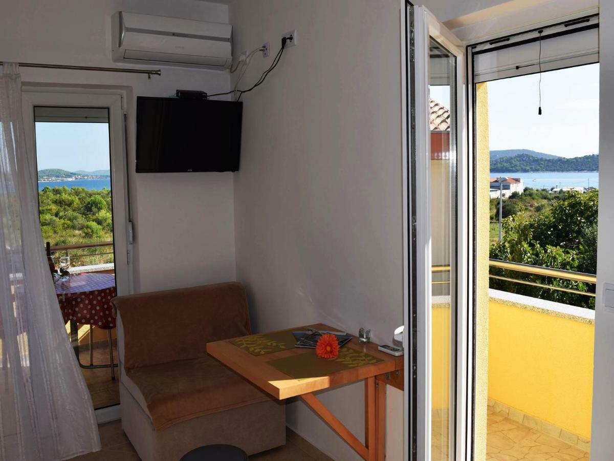Iva Apartmani Tribalj Extérieur photo