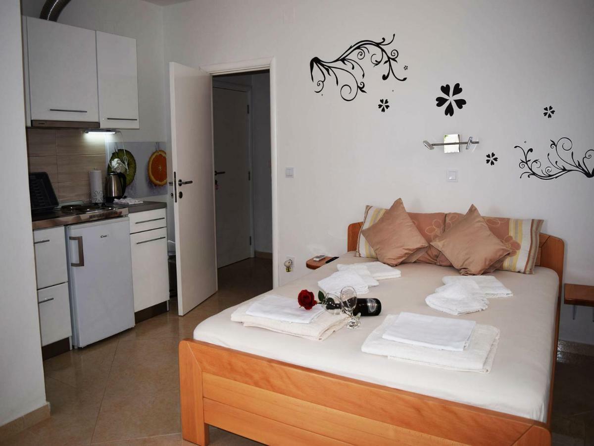 Iva Apartmani Tribalj Extérieur photo